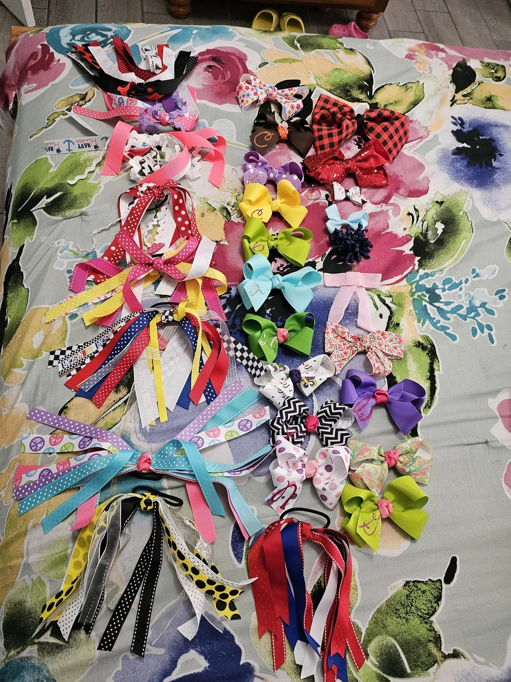 Colorful Girls Ribbon Hair Bows Set — Multicolor Assortment